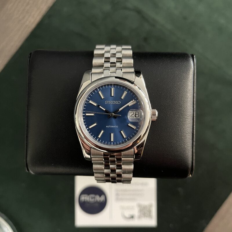 Date Just Navy Round Bezel