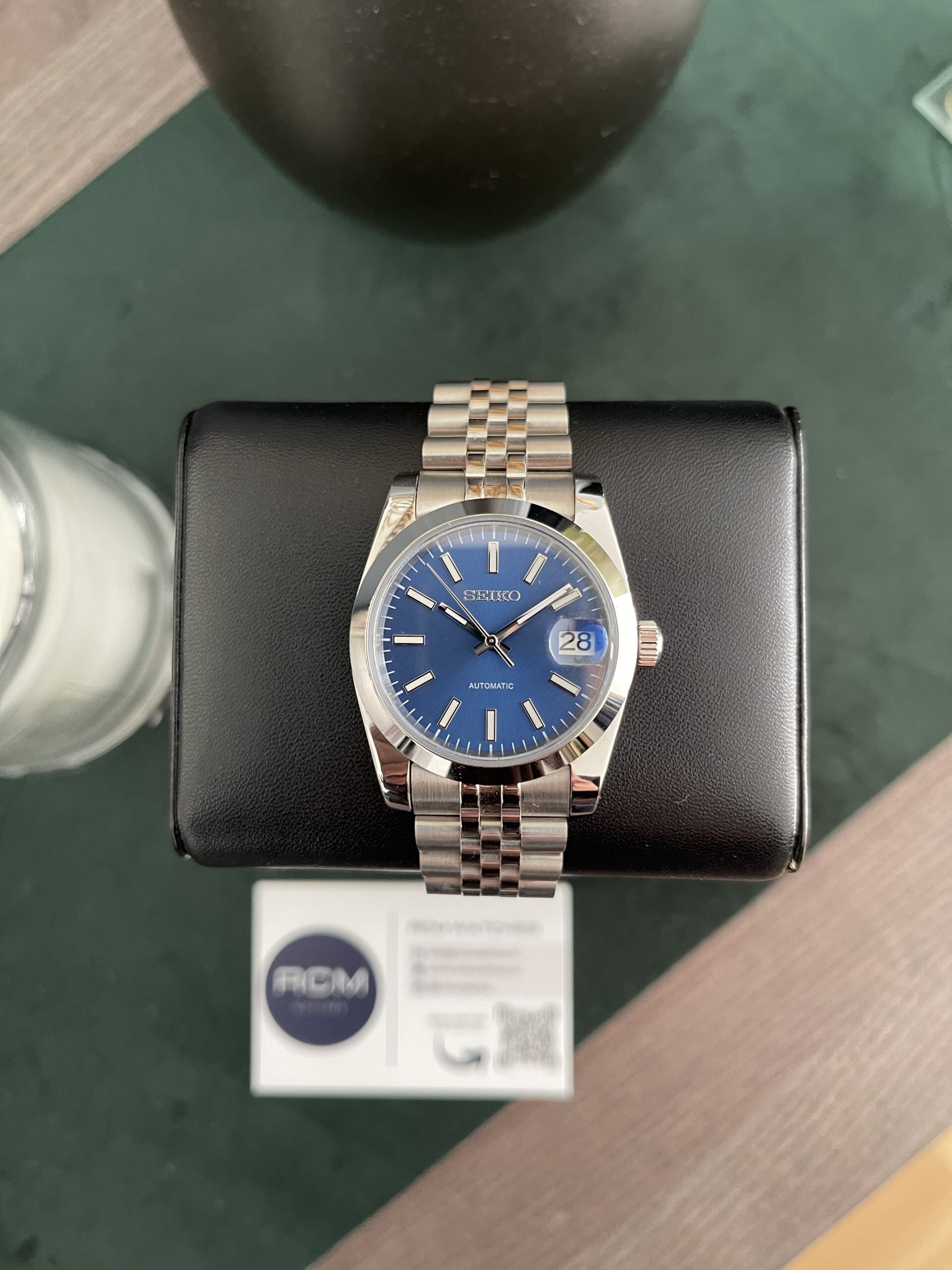 Date Just Navy Flat Bezel